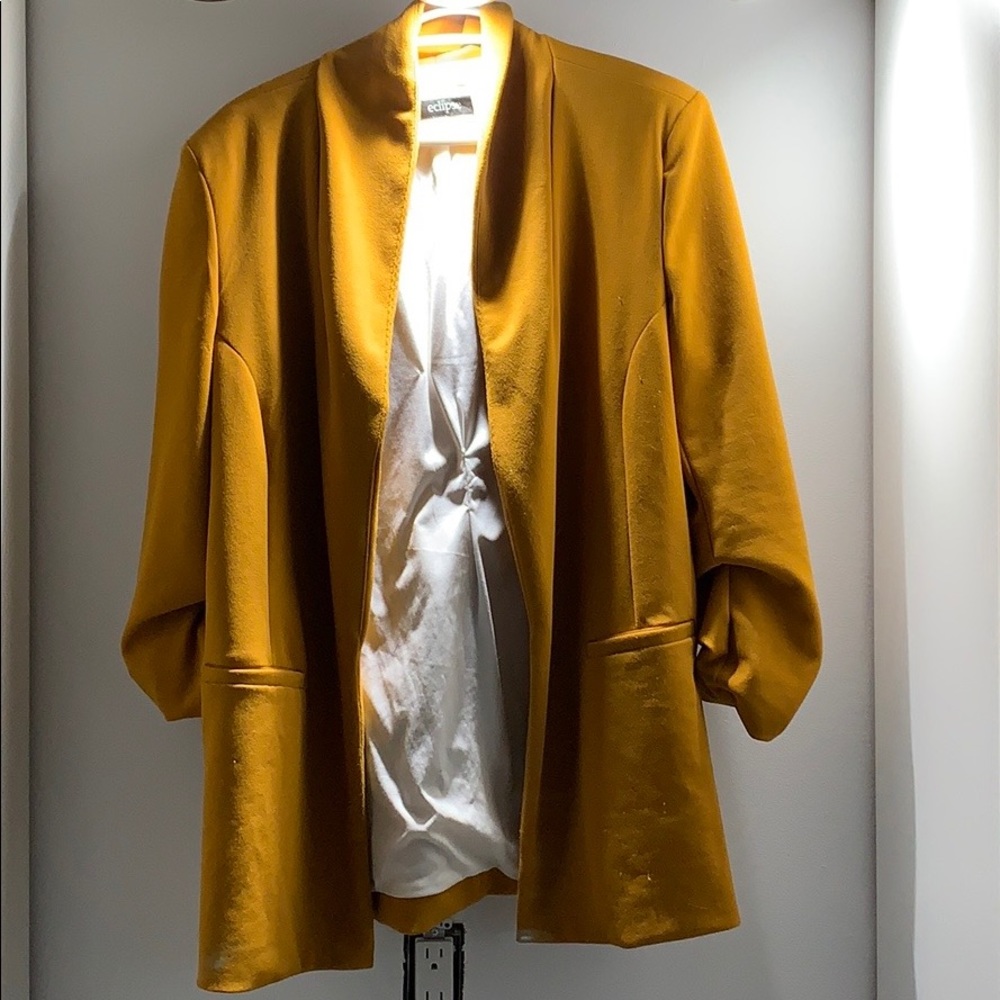 Mustard yellow blazer